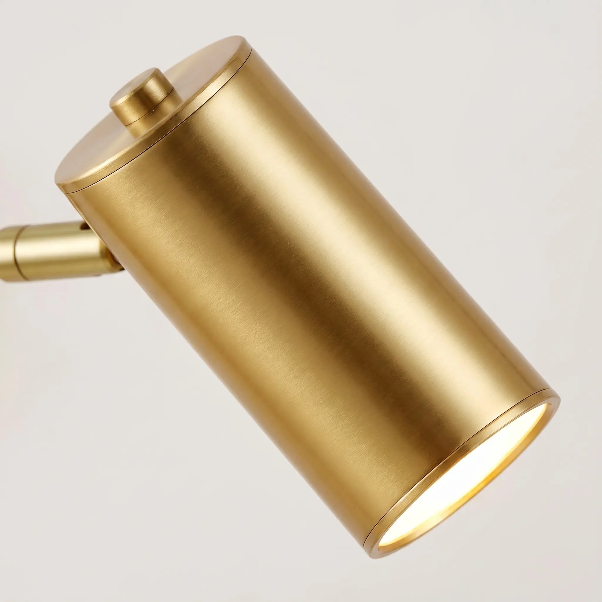 Modern Articulated Wall Sconce Modern Articulated Wall Sconce 