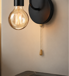 Minimalist Iron Wall Sconce with Pull Chain – E27 Industrial Style Bedside Wall Light in Matte Black Foryuni